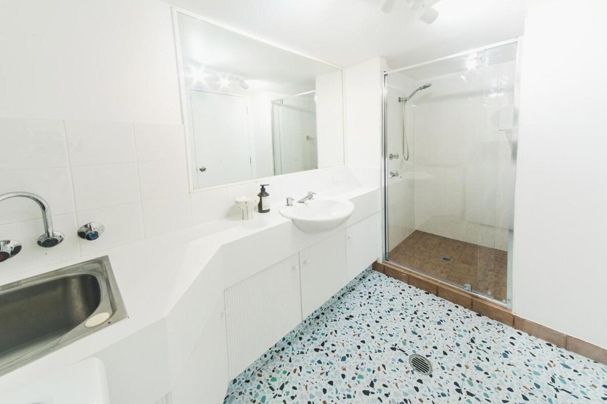 Elegant 1br Coastal Escape In The Heart Of The Gc *