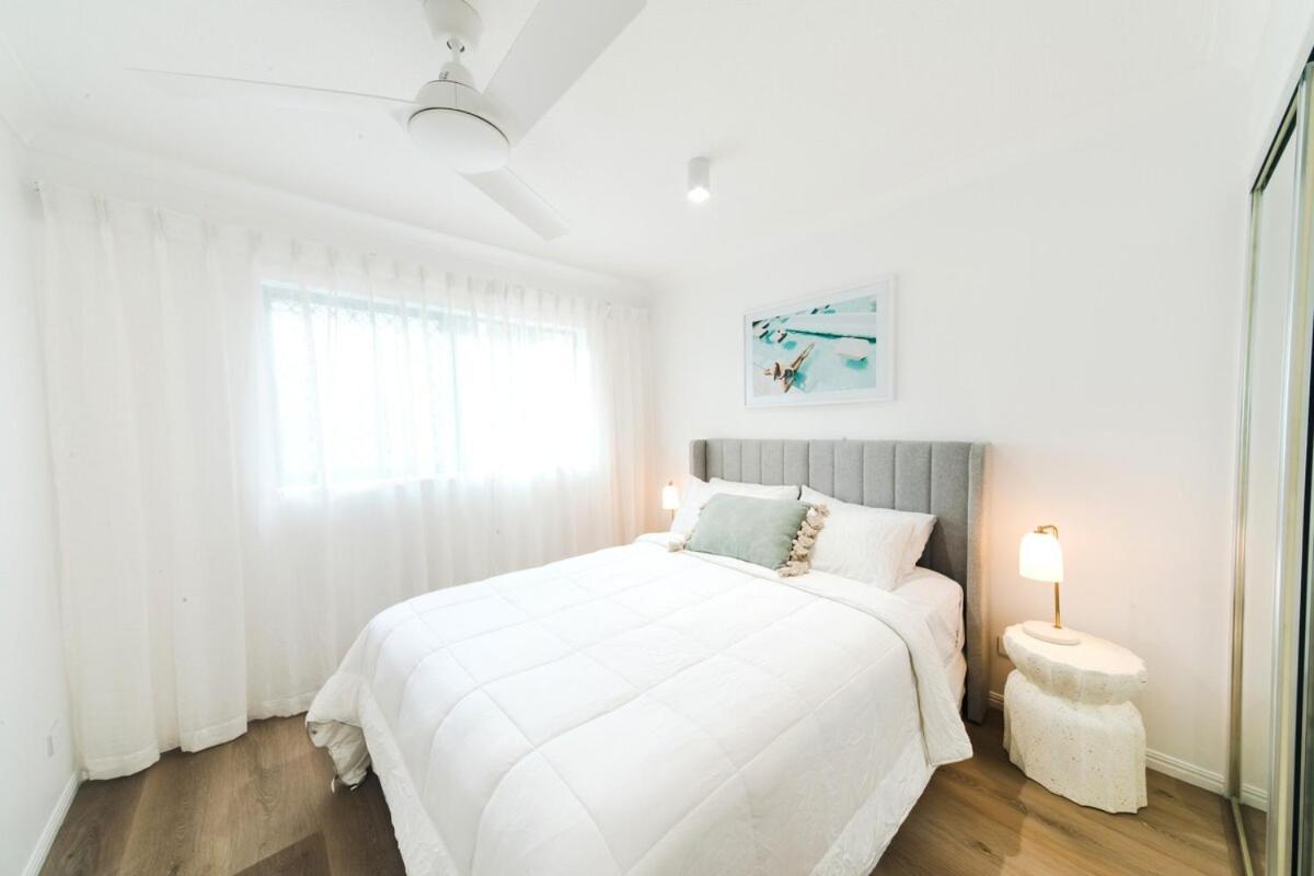 Elegant 1br Coastal Escape In The Heart Of The Gc Apartment Gold Coast